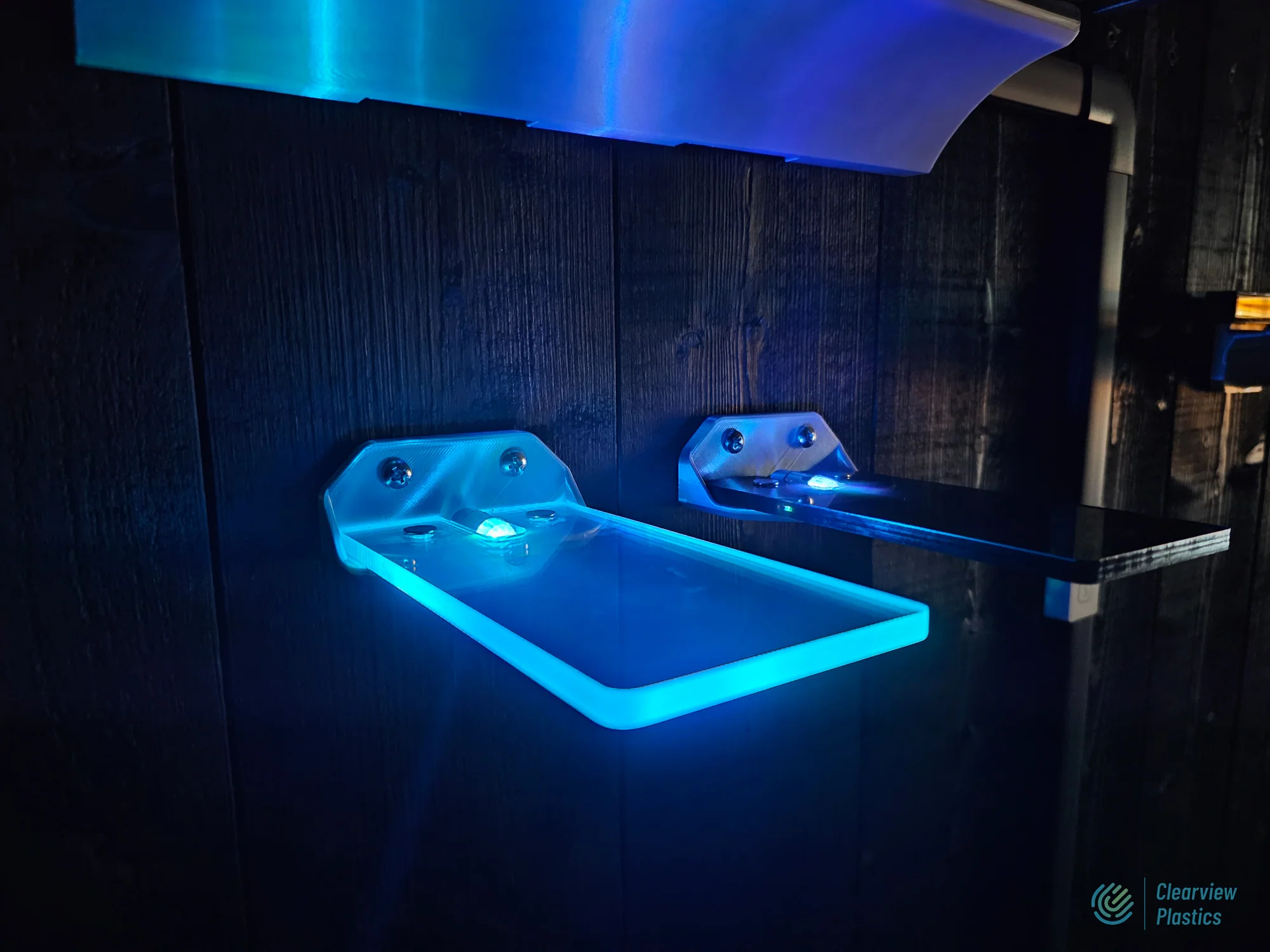 Edge Lit LED Mini shelving - Image 6