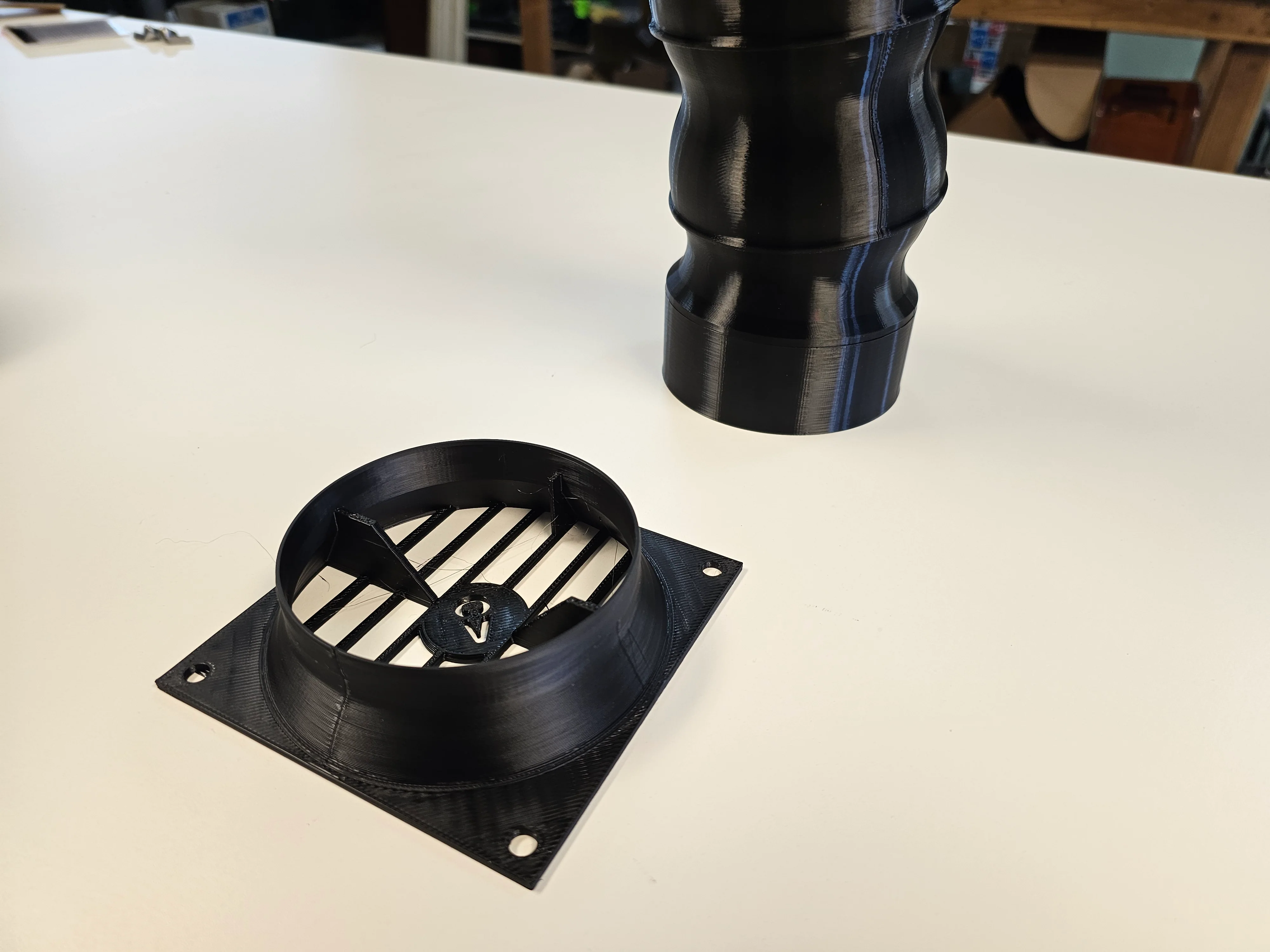 Modular Segmented Exhaust Hose – Precision Airflow Control for Workshops - Image 5